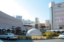 【阪急北千里駅前-1】 バス 10分
金融機関や公民館など、生活に必要な施設が揃っています。