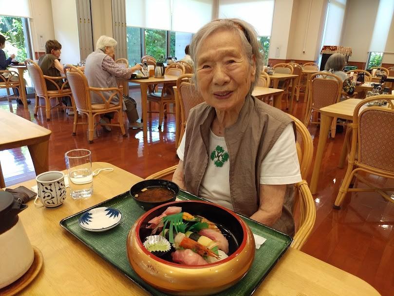 寿し処「内海」豪華お寿司のテイクアウト♪