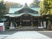 【大宮八幡宮】 車 7分車でよく散歩にいく神社です。