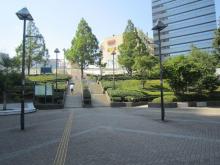 【「東戸塚」駅】 徒歩 7分
ＪＲ横須賀線「東戸塚」駅より徒歩７分と、好立地です。