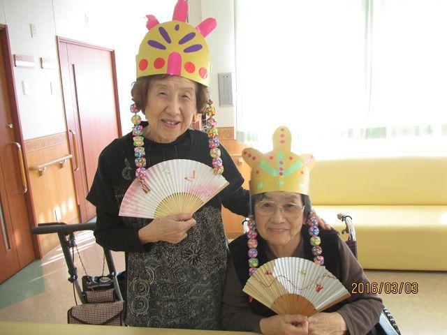 遅ればせながら、ひな祭りの様子です。