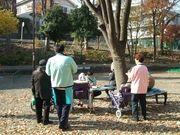 【狩場第一公園】 徒歩 1分
お客様がほぼ毎日訪れる場所です。ここで歌ったり日光浴を楽しんだりします。