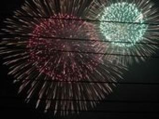 [施設の日常・イベント]夏に行なわれる桑名の花火大会。ホームからみる花火は大迫力です