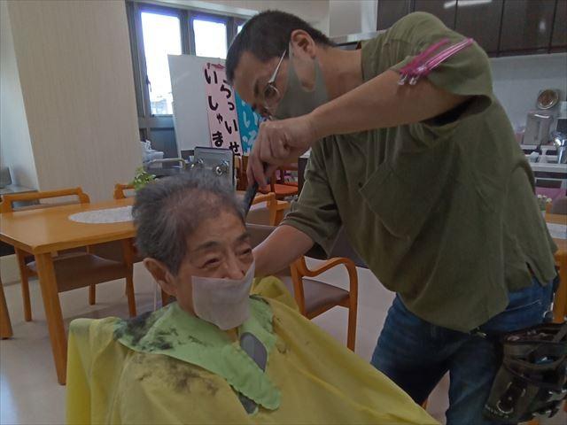 10月『訪問理美容』のご様子♪
