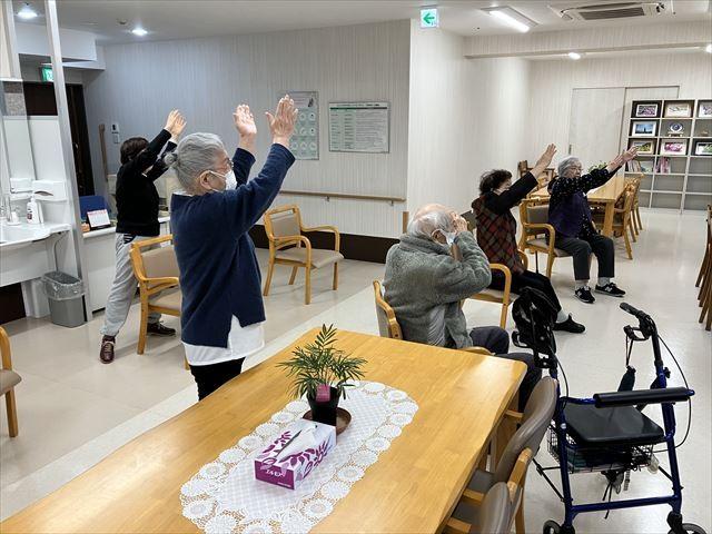 カラダもココロも元気に♪カラコロ体操