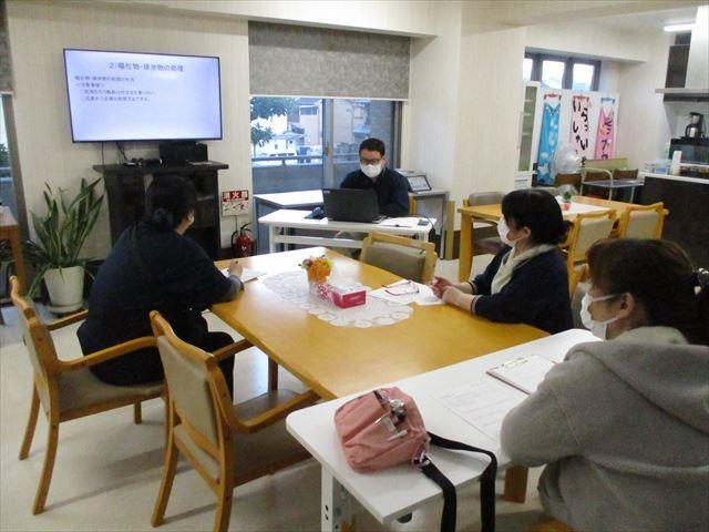 事業所研修を開催いたしました