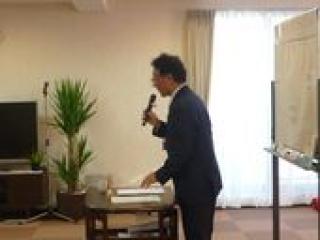 [施設の日常・イベント]松橋支部長のセミナー
「元気なシニア住宅とは」