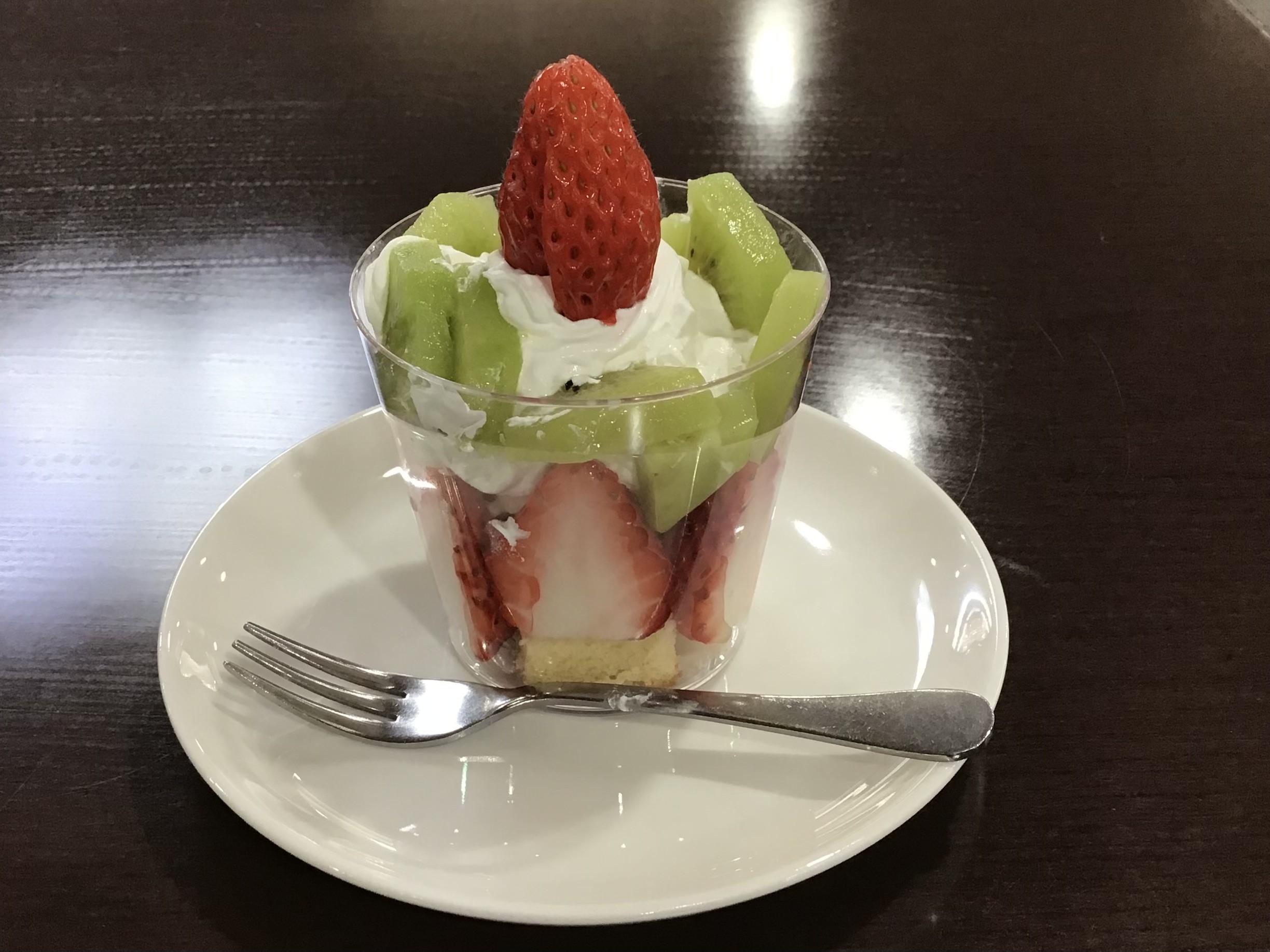 お好みパフェづくり②