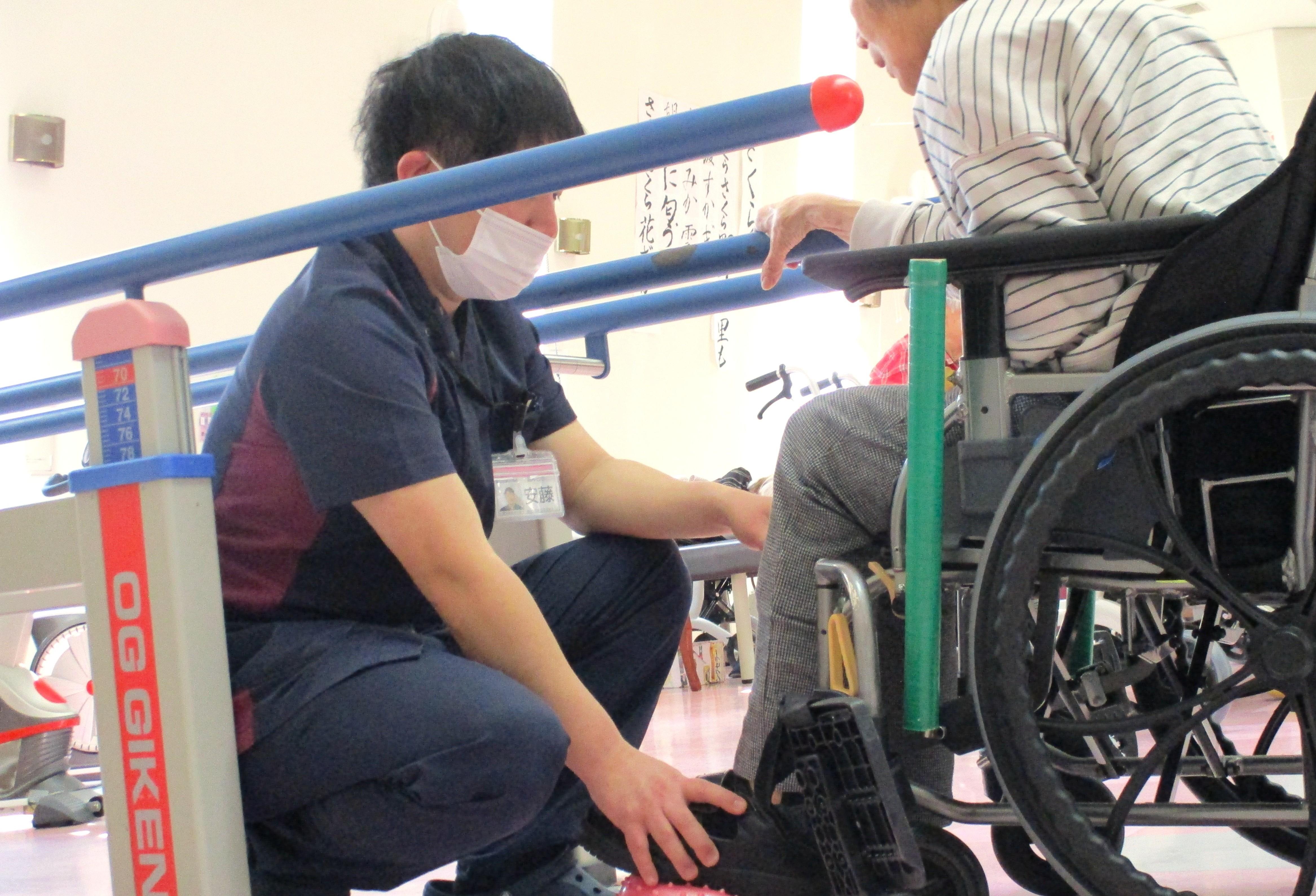 「せめて…車椅子からベッドに自分で移れるようになれば…」