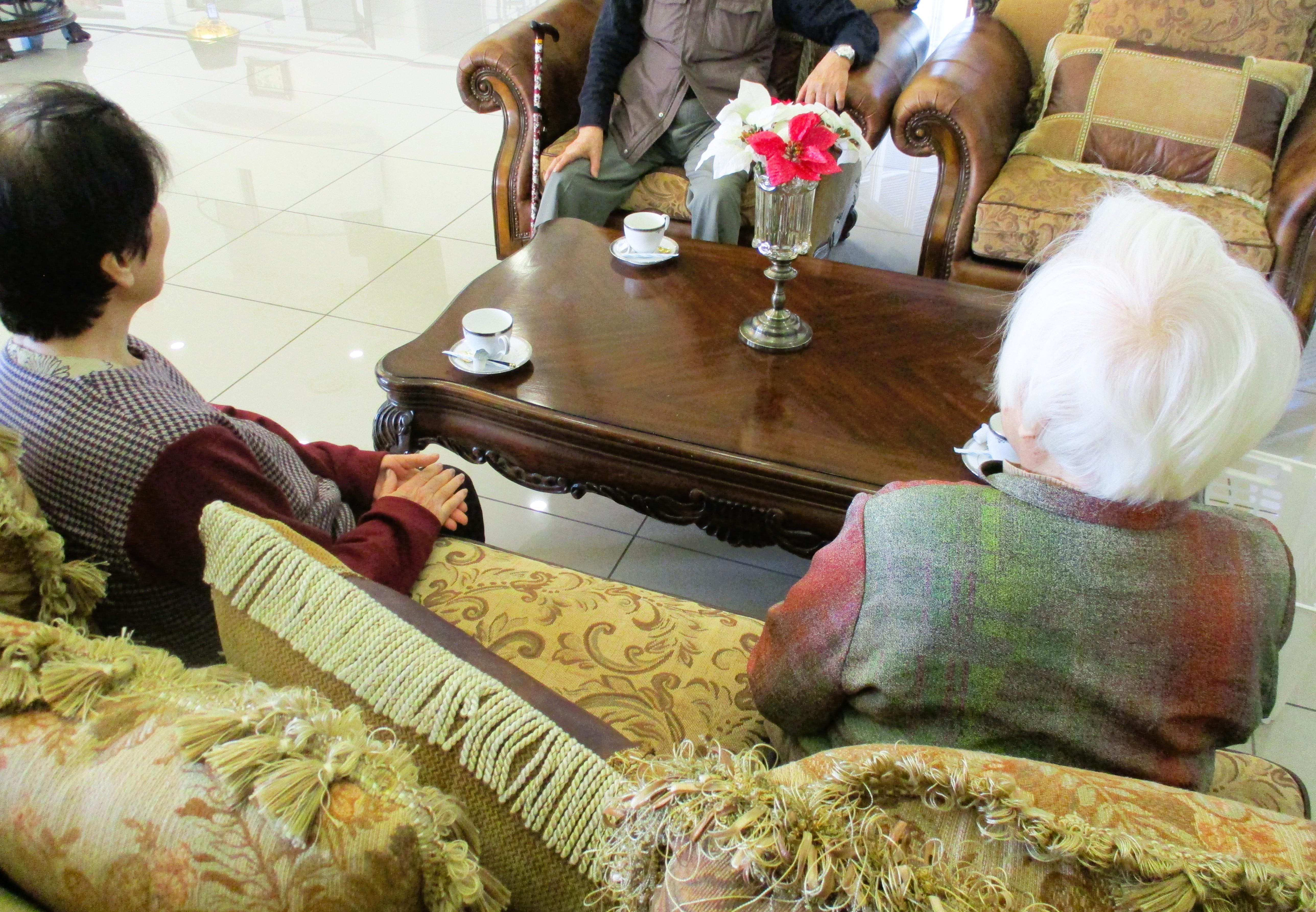 パールヴィラ太宰府～日曜日のひととき～ラウンジで語らう穏やかな時間