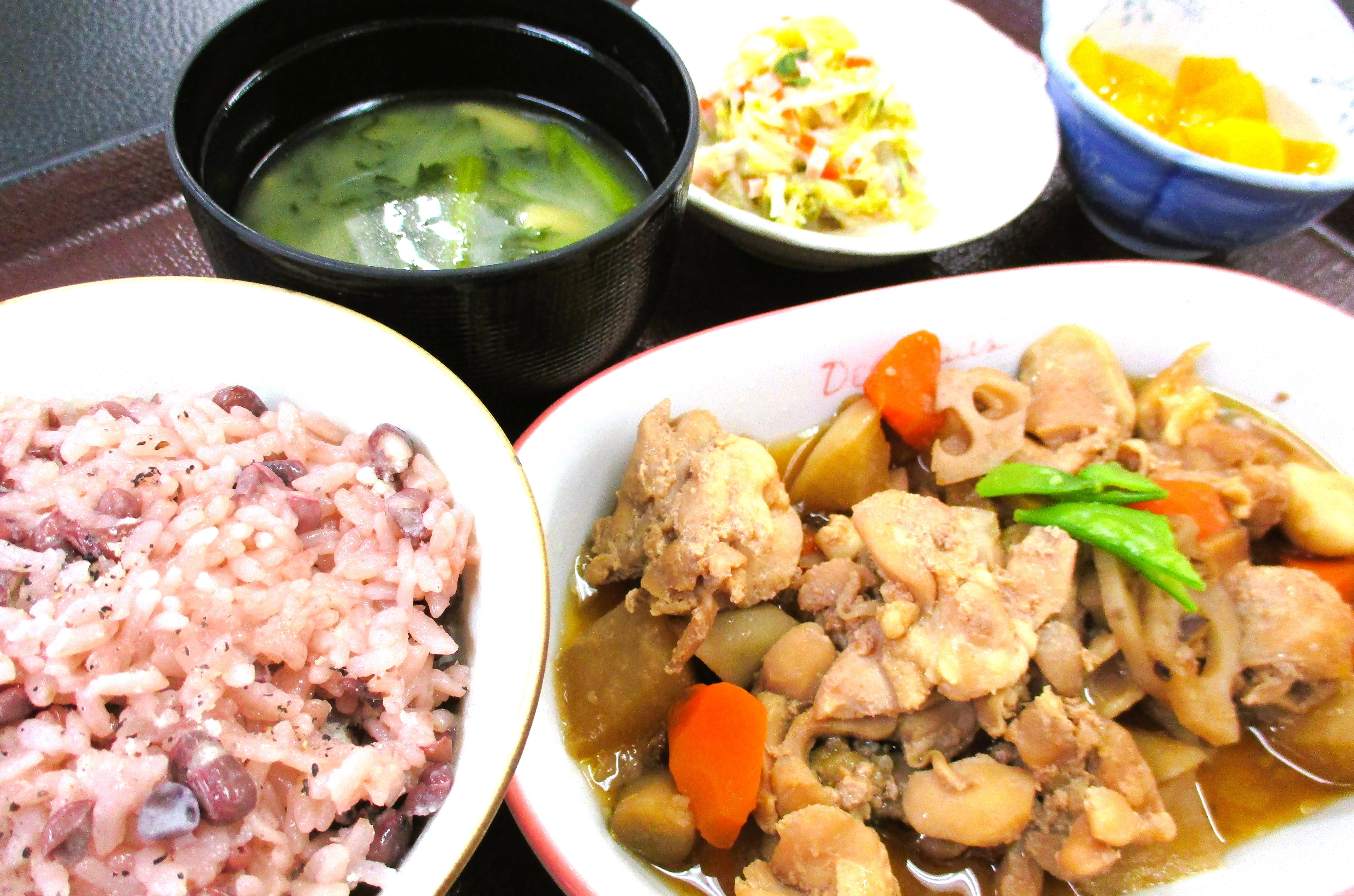 毎月1日はお赤飯の日｜月はじめを祝う、パールヴィラ太宰府の食事