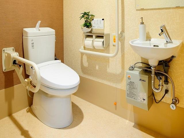 車椅子対応入居者トイレ