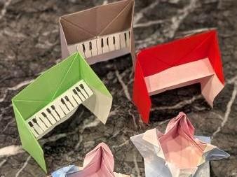 「折り紙クラブで合唱団!?」