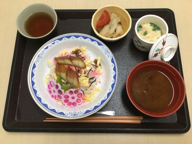 散らし寿し〜( ^&omega;^ )