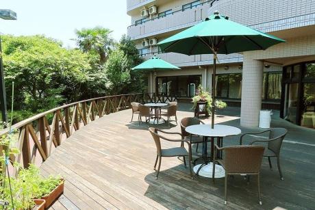 1Fウッドデッキ