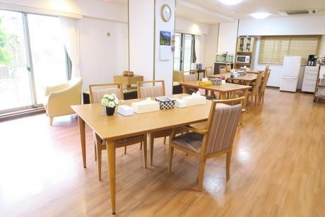 1Fリビングルーム兼食堂兼機能訓練室