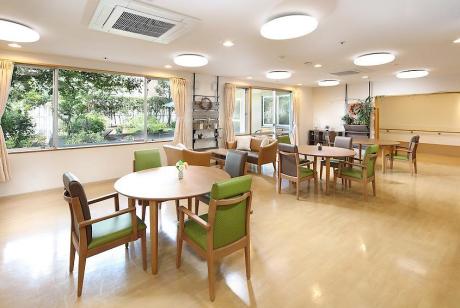 1Fリビングルーム兼食堂兼機能訓練室