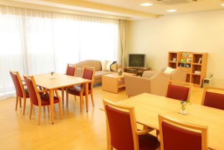 1Fリビングルーム兼食堂兼機能訓練室