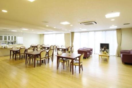 2Fリビングルーム兼食堂兼機能訓練室