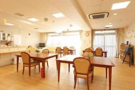 1Fリビングルーム兼食堂兼機能訓練室