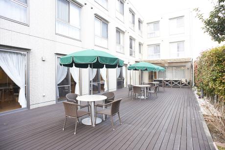 1Fウッドデッキテラス