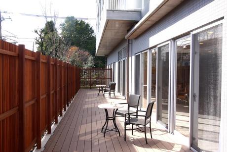 1Fウッドデッキ