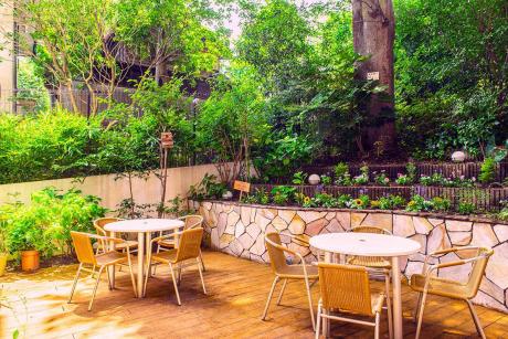 1Fウッドデッキ