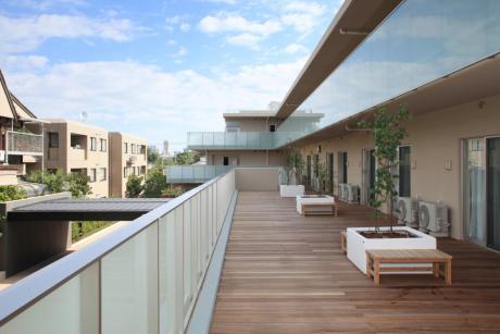 2Fウッドデッキテラス