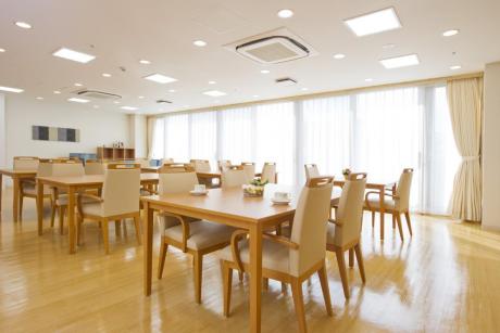 2Fリビングルーム兼食堂兼機能訓練室