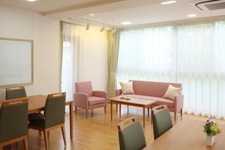 1Fリビングルーム兼食堂兼機能訓練室