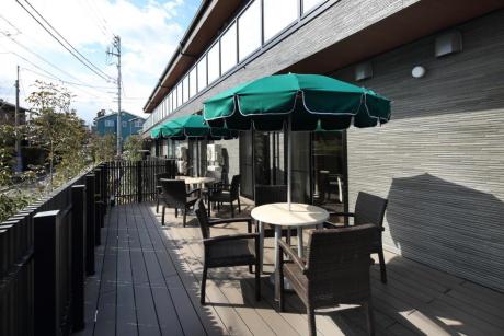 1Fウッドデッキ