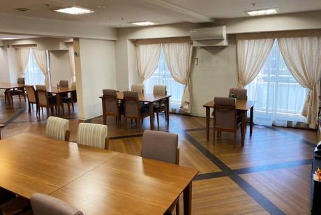 2Fダイニングルーム兼機能訓練室①