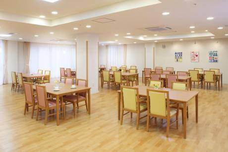 1Fリビングルーム兼食堂兼機能訓練室