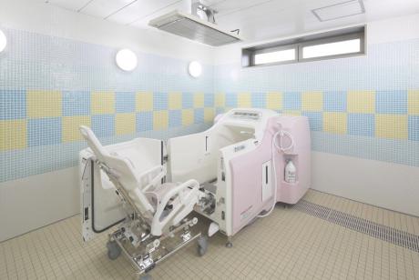 機械浴室（車いす対応）