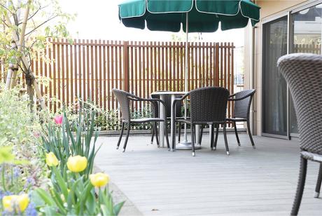 1Fウッドデッキ