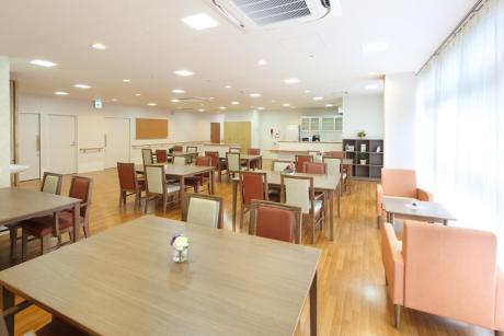 2Fリビングルーム兼食堂兼機能訓練室