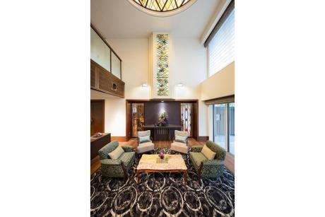 エントランスラウンジ