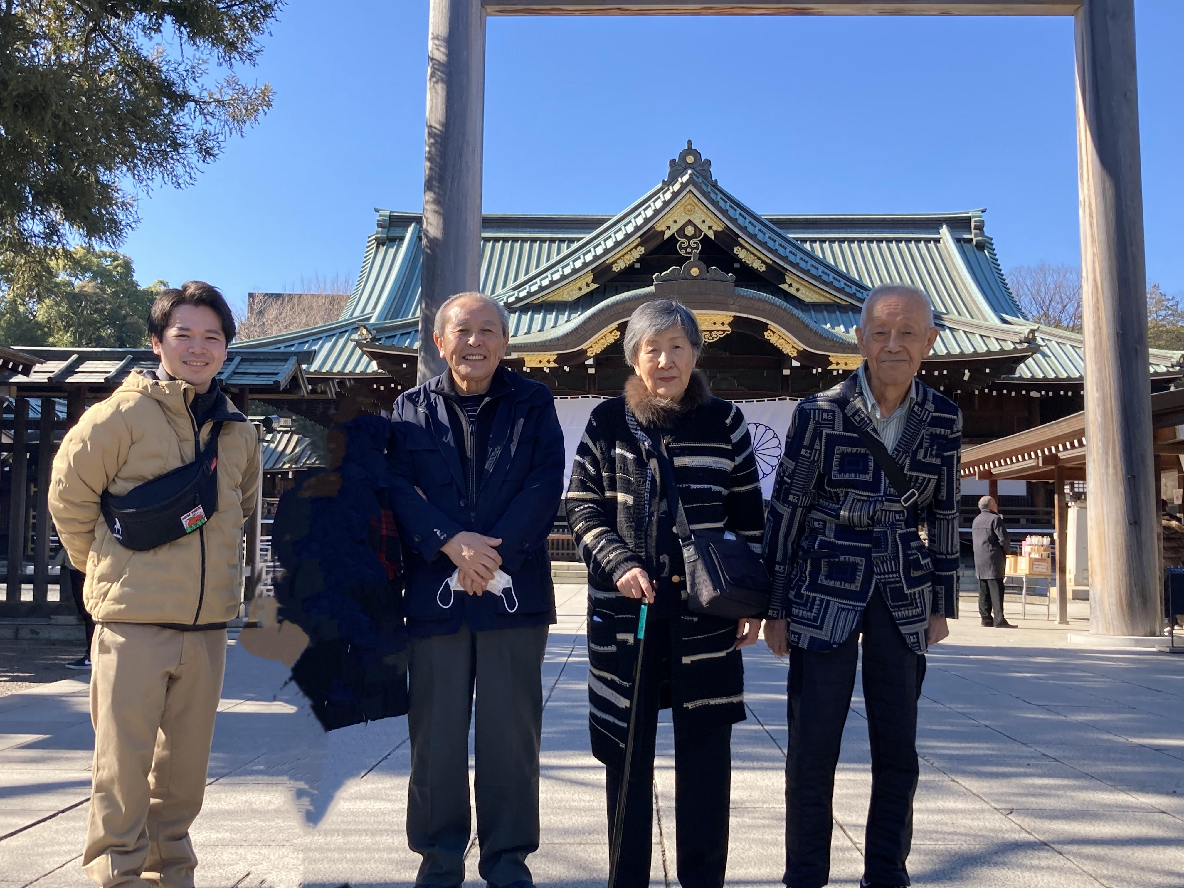 初詣に靖国神社に行って参りました