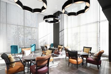 エントランスラウンジ