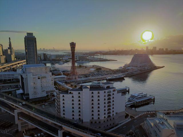 エレガリオ神戸から一望できる初日の出