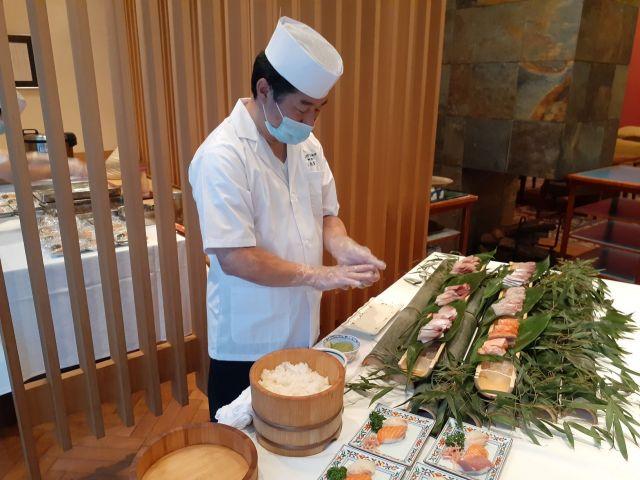 敬老の日特別メニュー?振舞い寿司