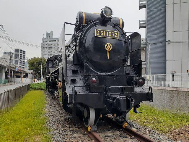 神戸の街中にある蒸気機関車?