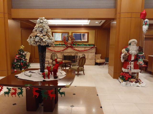 エレガリオ神戸にサンタクロースとトナカイがやってきた?