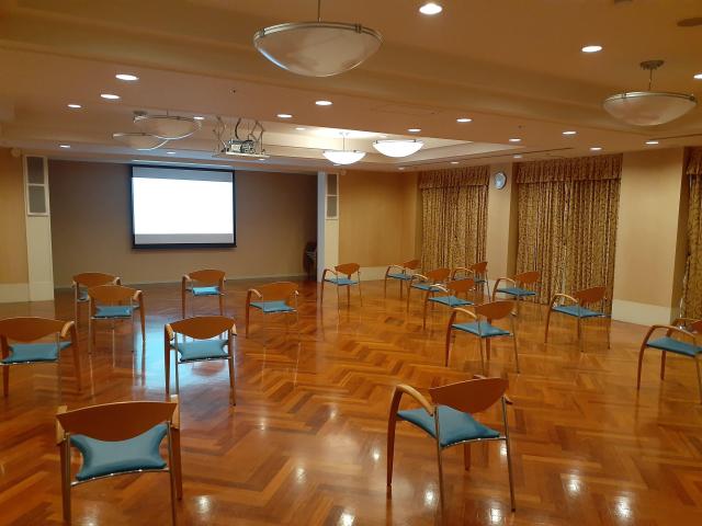 エレガリオ神戸の映画上映会。ご入居者さんからリクエストが多い作品とは??