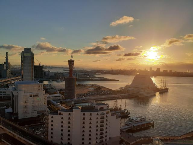 メリケンパークで開催予定であった「こうべ海の盆踊り」も、神戸まつり、神戸花火と続き開催中止へ。