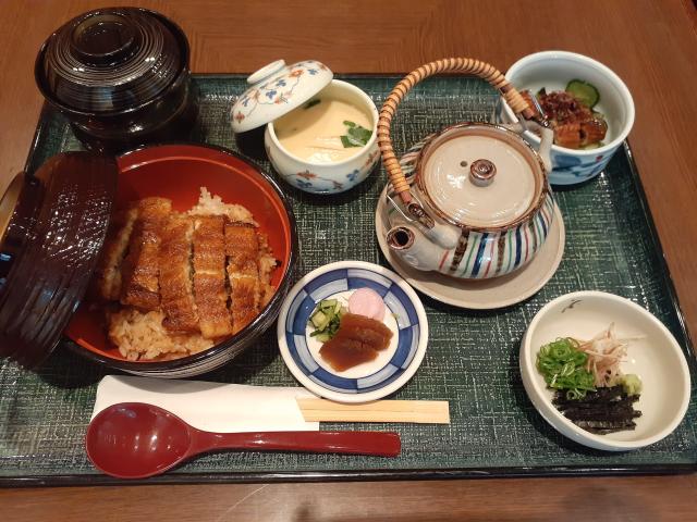 エレガリオ神戸の土用の丑の日?他店と比較しても負けないクオリティ「 鰻のひつまぶし」?