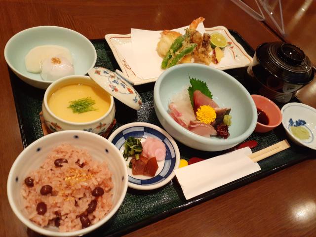 敬老の日の特別御膳 料理長の技が光る