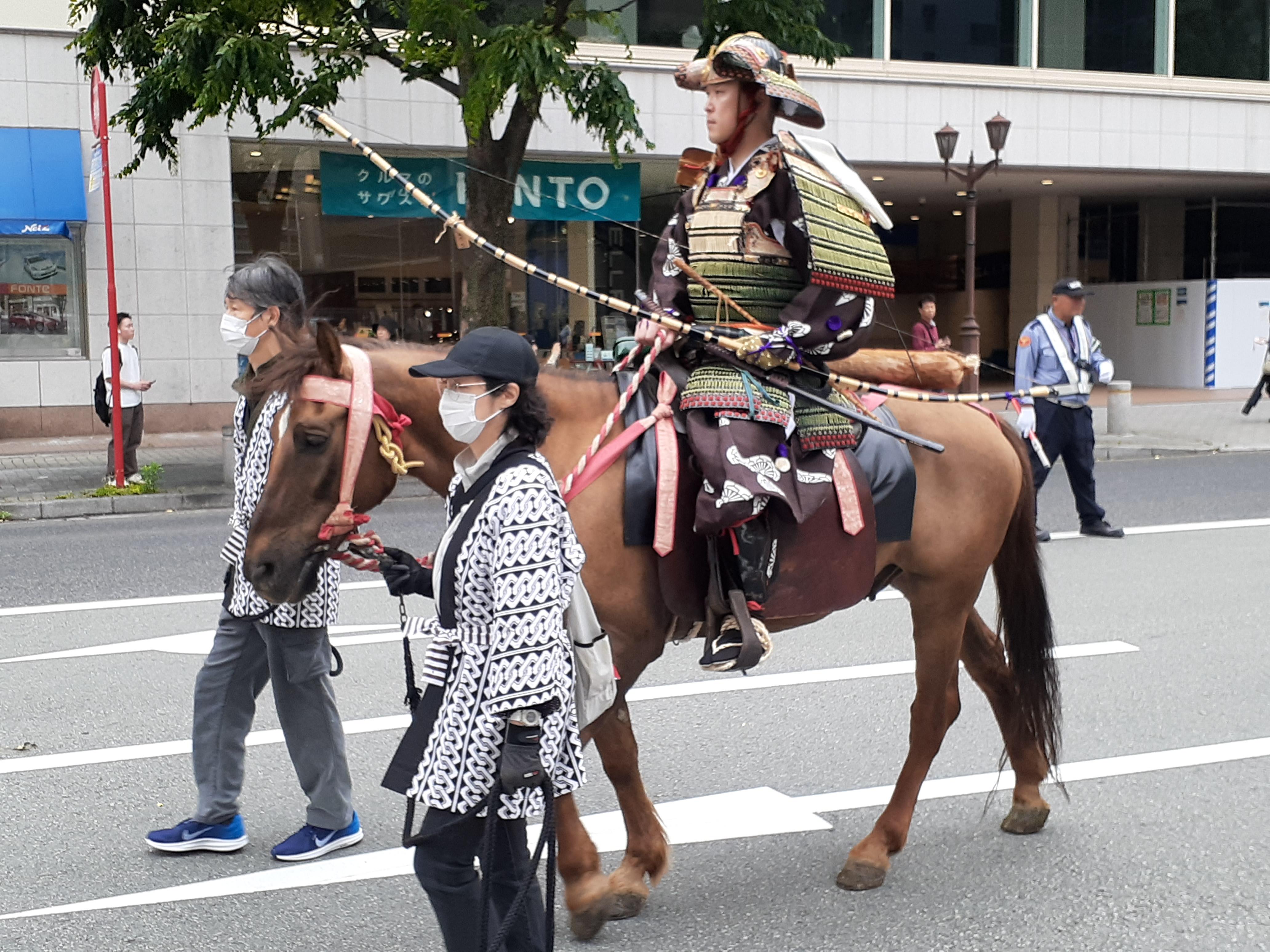 湊川神社で「楠公武者行列」が7年ぶりに開催されました!