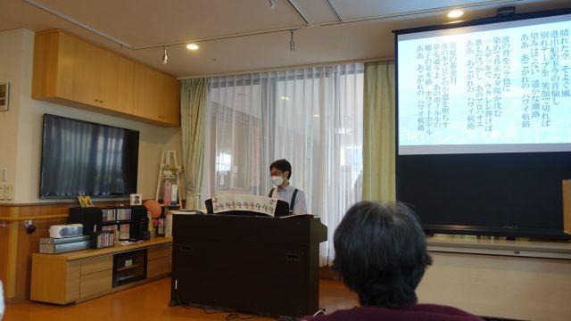 山本達郎先生ピアノボランティア…60分の熱演