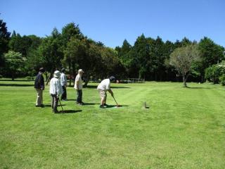 [施設の日常・イベント]「ロマンの森共和国」にてグランドゴルフサークルを実施。
